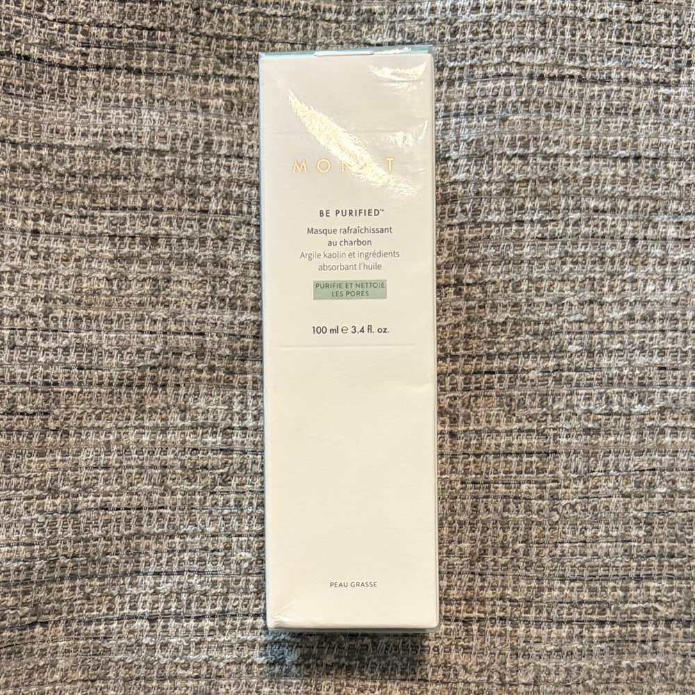 Monat Be Purified Charcoal Mask - White